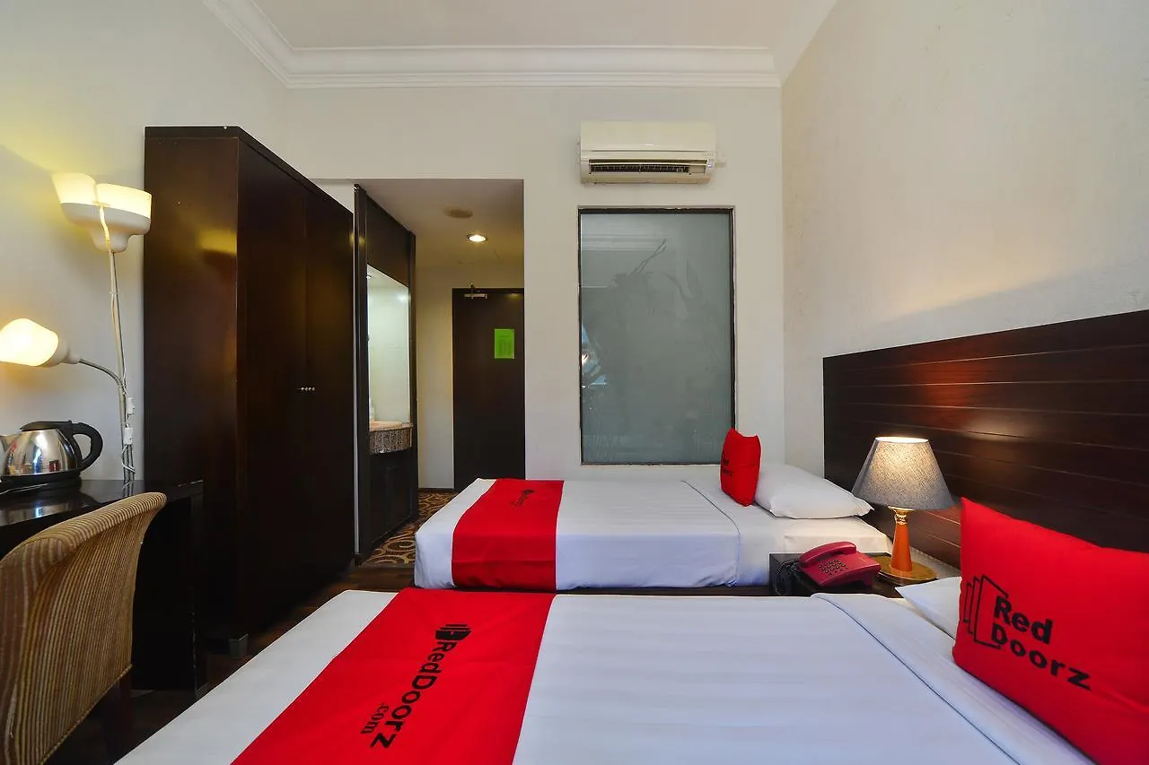 Reddoorz @ Aljunied Hotel Singapore