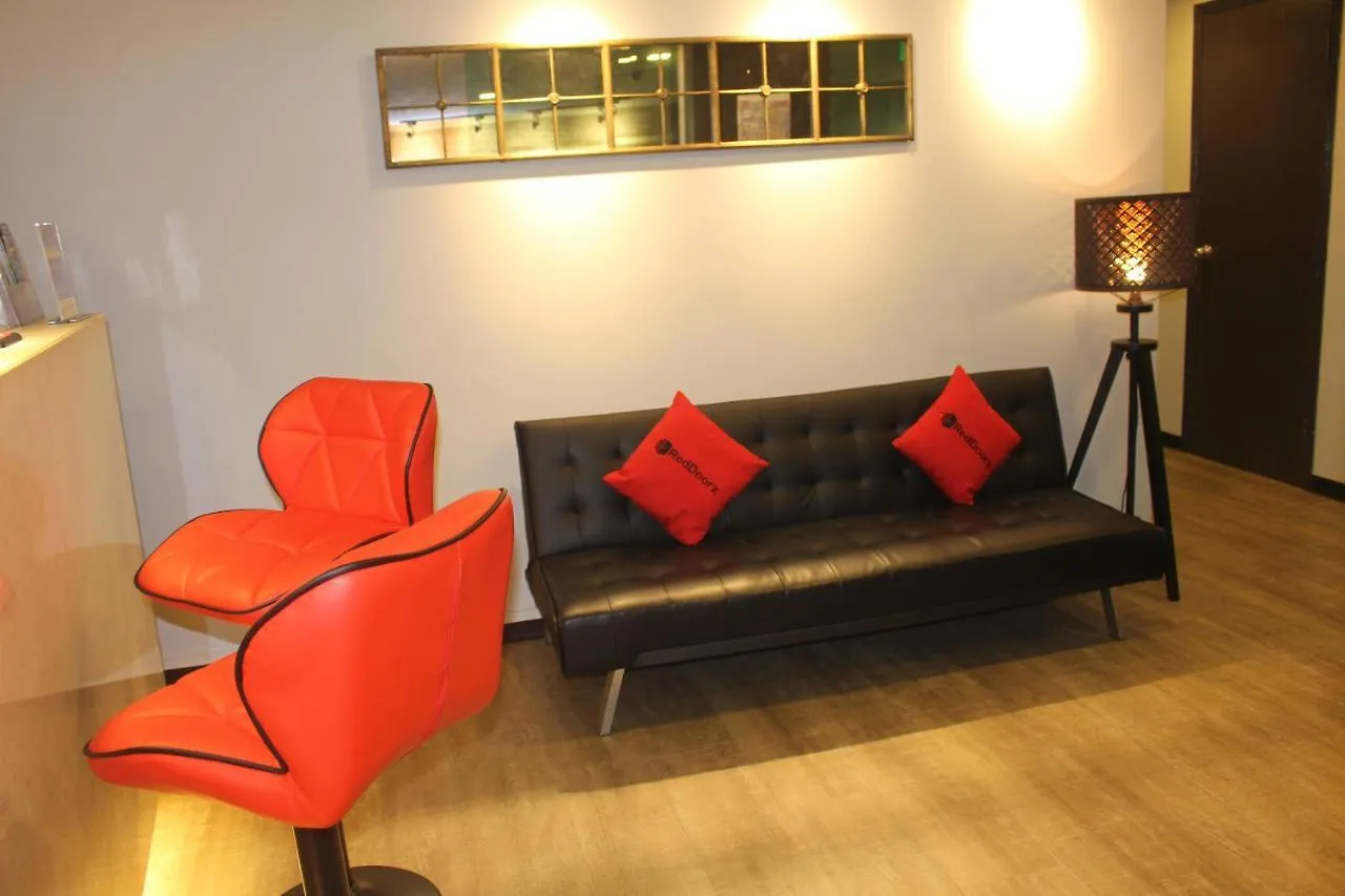 Reddoorz @ Aljunied Hotel Singapore Singapore