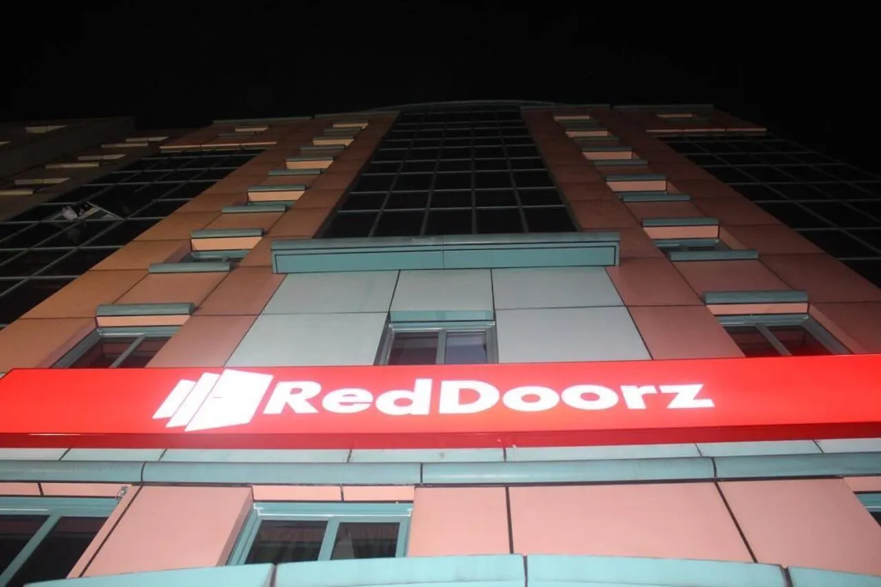 Reddoorz @ Aljunied Hotel Singapore