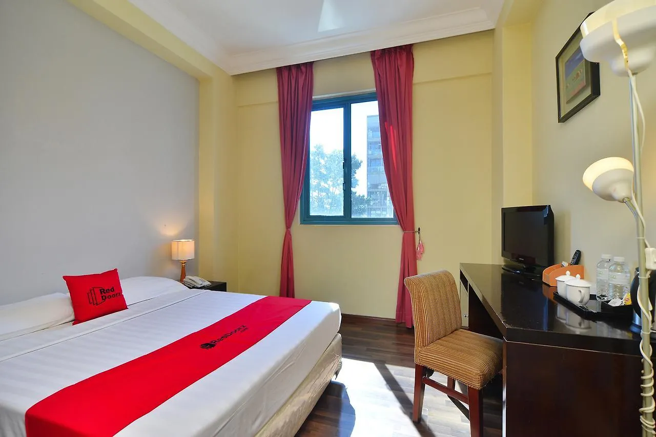 ***  Reddoorz @ Aljunied Hotel Singapore Singapore